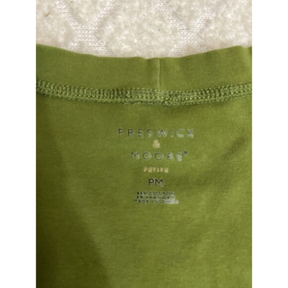 Preswick & Moore Women’s Lightweight Green Stretch Top  Size Petite Medium - Picture 12 of 14